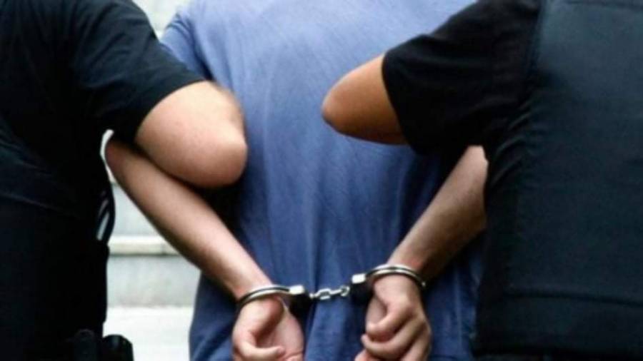 جريمة شيطانية .. تستدرج صديق فيسبوك لقتل زوجها