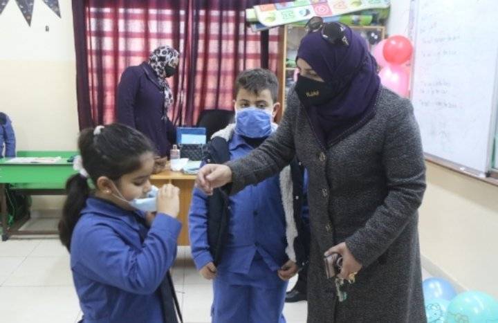 عويس: قرار إعطاء مطاعيم كورونا لطلبة المدارس خلال 24 ساعة