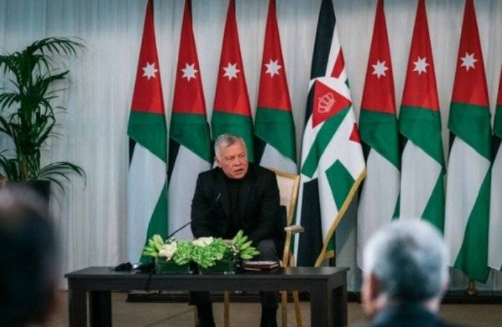 الملك يؤكد من الأغوار الشمالية أهمية الاستفادة من التكنولوجيا في المجال الزراعي