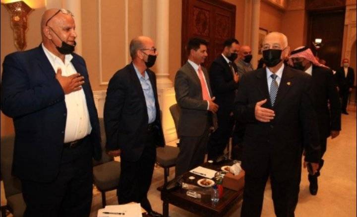 العيسوي يلتقي أهالي ووجهاء الأغوار الشمالية للوقوف على مطالبهم عقب لقائهم جلالة الملك....صور