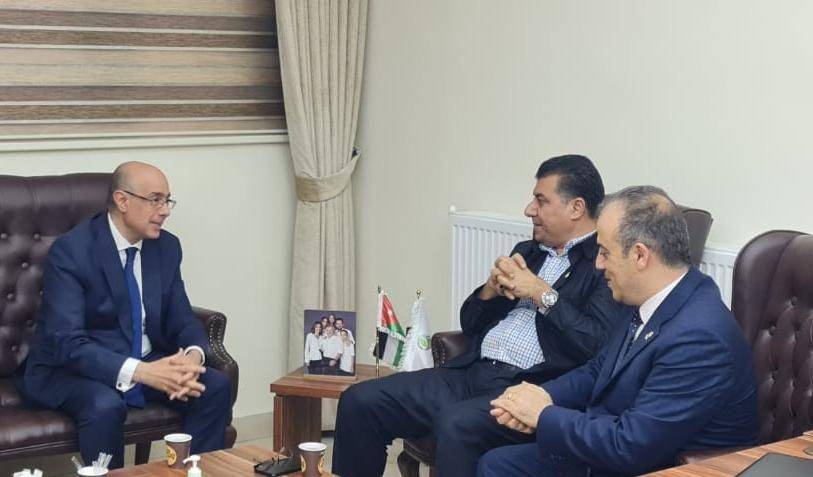 السفير التونسي يزور البحوث الزراعية