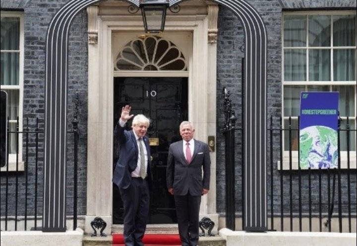 الملك: تبادلت مع جونسون وجهات النظر