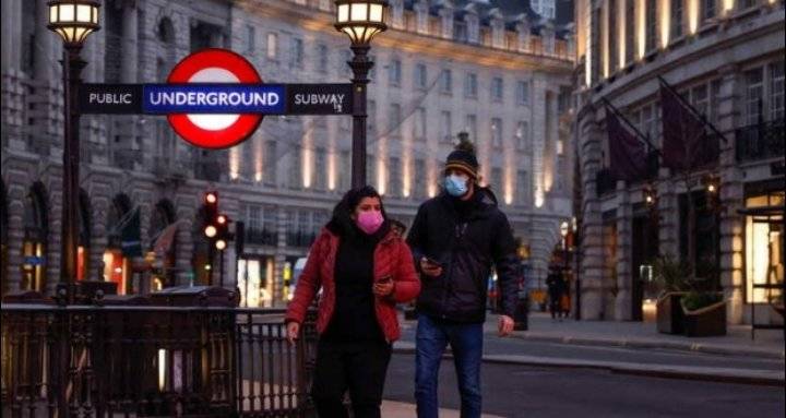 بريطانيا تسجل 39,842 إصابة جديدة بكورونا و 165 وفاة