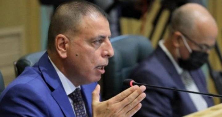 بالتفاصيل ....فعلها مازن الفراية على مدى ثلاث ساعات متواصلة !!! فهل يفعلها آخرون ؟