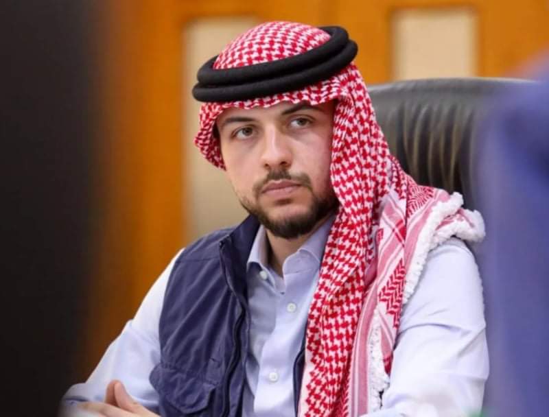 ولي العهد  يجري اتصالًا هاتفيًا مع نجل المرحوم حاكم طافور  الخريشا