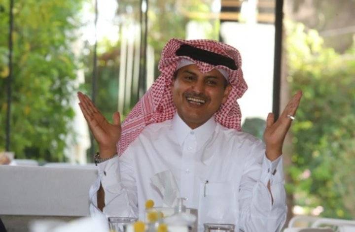 السفير القطري سعود آل ثاني يولم لوزراء وشخصيات_صور