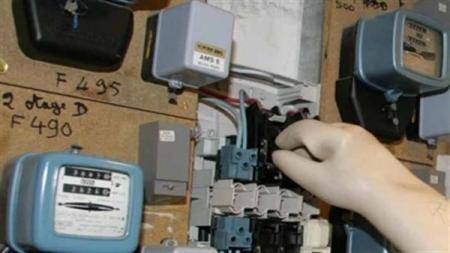 فصل التيار الكهربائي عن مناطق بالأغوار الشمالية الإثنين