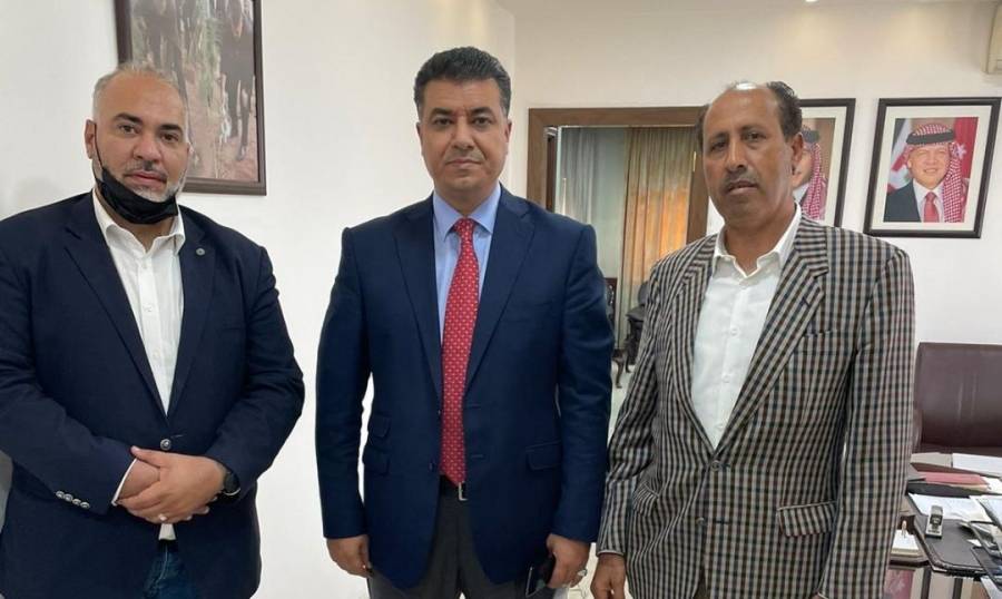 وزير الزراعة يستقبل رئيس الجمعية الاردنية لرياضة الصيد احمد نزال