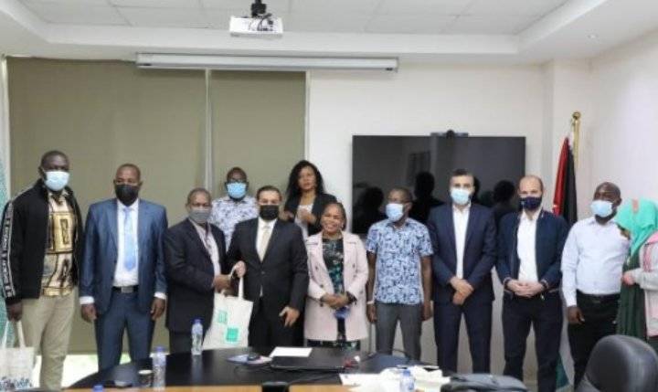 وفد كيني يزور هيئة تنشيط السياحة