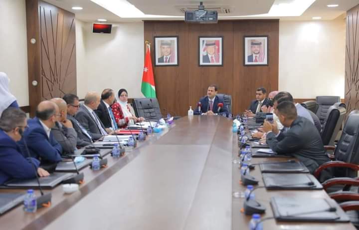 الحمود: لا مانع من حل قضية “تجسير” طلبة وانتسابهم لـ”الصيادلة”