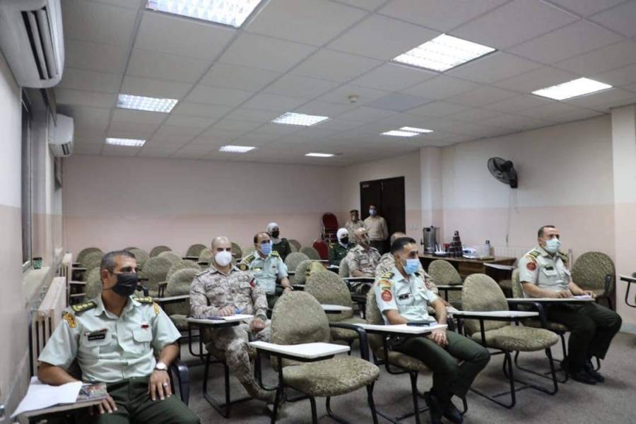 افتتاح دورة السلامة والصحة المهنية  في الخدمات الطبية الملكية ...صور