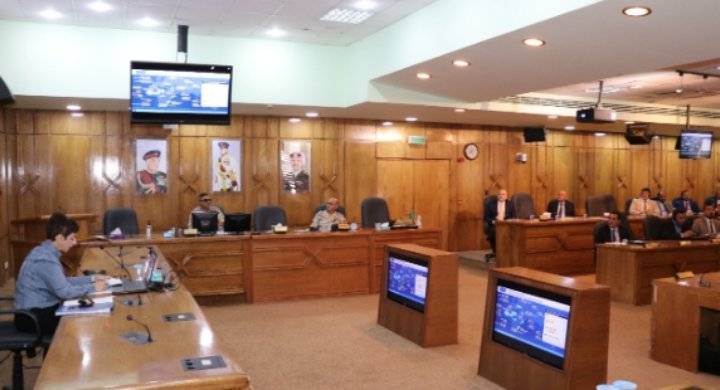 سفيرة الاتحاد الأوروبي بعمان تحاضر في كلية الدفاع الوطني الملكية الأردنية