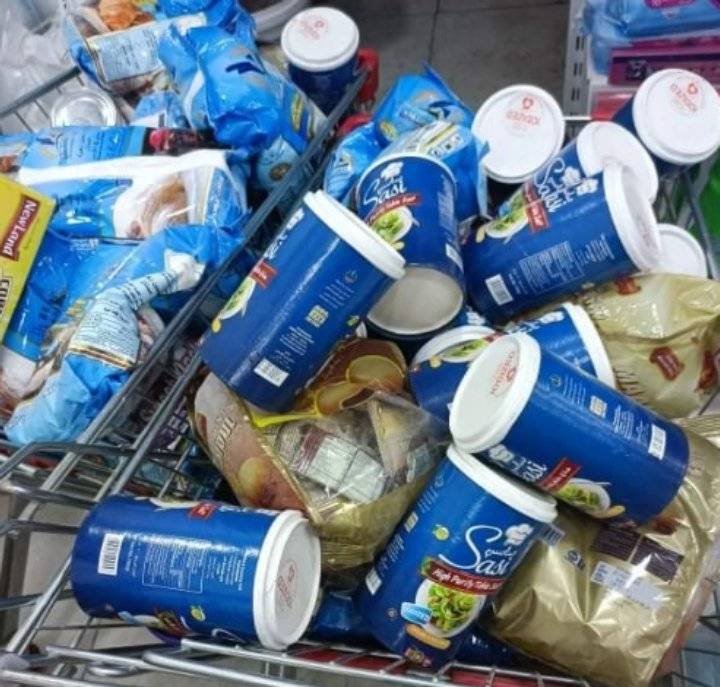 بلدية المفرق الكبرى تضبط ١،٥ طن من المواد الغذائية المنتهية الصلاحية