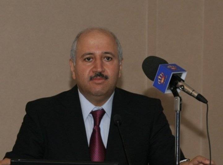 الناصر يحمل الحكومتين السابقتين مسؤولية جفاف السدود في الأردن