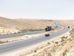 الدوريات الخارجية: أعمال إنشائية على الطريق الصحراوي