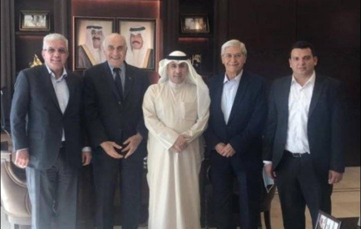 السفير الفلسطيني والمصري والصائغ في السفارة الكويتية