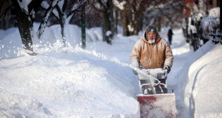 عاصفة ثلجية تعد الاندر منذ 100 عام تضرب شمالي الصين
