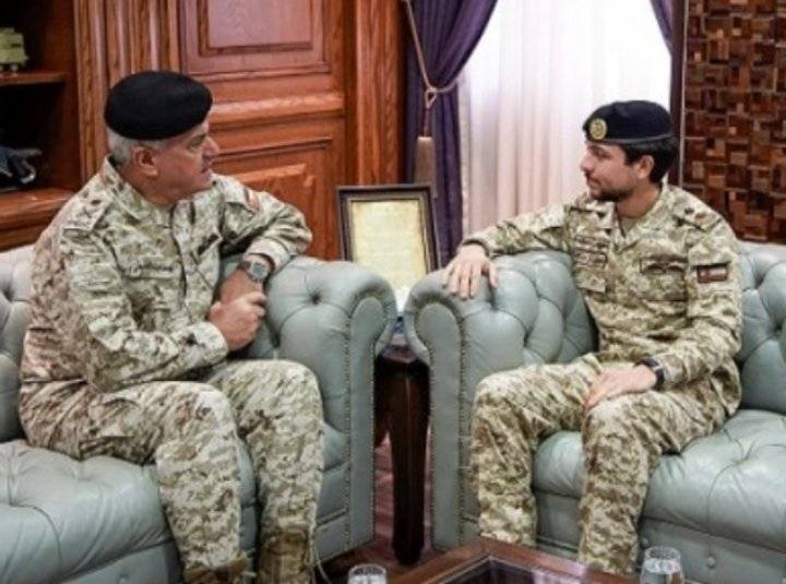 رئيس هيئة الاركان يرسل برقية الى النقيب الحسين بن عبدالله الثاني بمناسبة ترفيعه لرتبة نقيب.