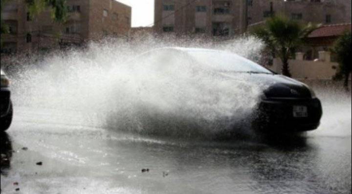 الاشغال تحذر من الظروف الجوية السائدة وتؤكد جاهزيتها