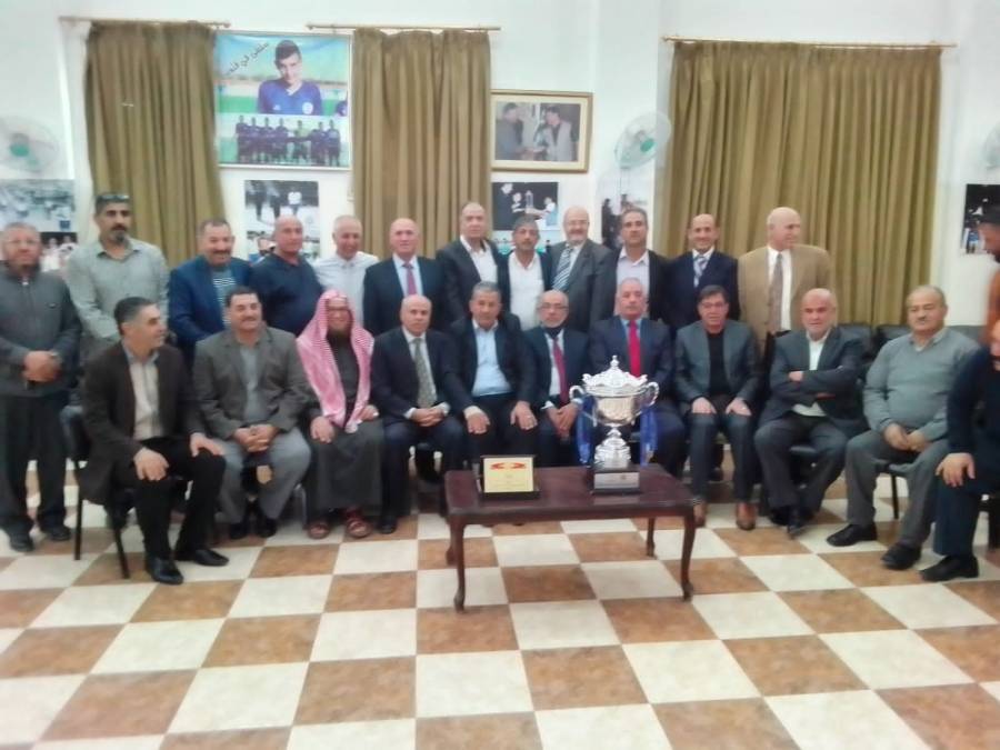 ملتقى متقاعدي جنوب شرق عمان للعسكريين يزور نادي الرمثا الرياضي لتهنئته بالتتويج ...صور