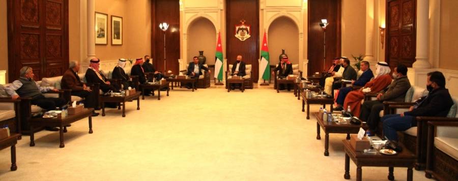 العيسوي يلتقي مجموعة من وجهاء وأهالي محافظة الطفيلة ...صور