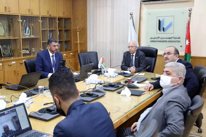 المهندسين واتحاد المهندسين العرب يعقدان ندوة حول الطاقة المتجددة