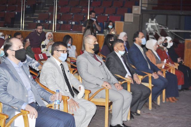 لقاء تنويري لطلبة كليتي الصيدلة والعلوم الطبية المساندة في عمان الأهلية... صور