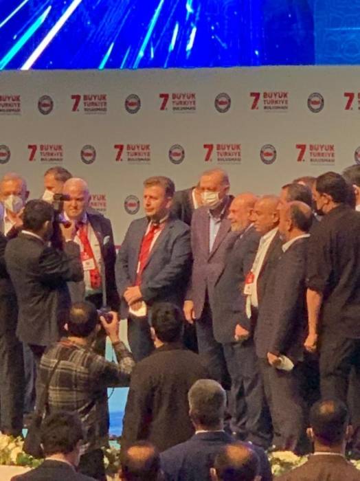 المعايطه يشارك بمؤتمر اتحاد الموظفين في تركيا