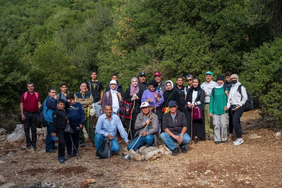 جمعية التنمية للإنسان والبيئة الاردنية تنظم مسيرا بيئيا رياضيا في غابات برقش في لواء الكورة