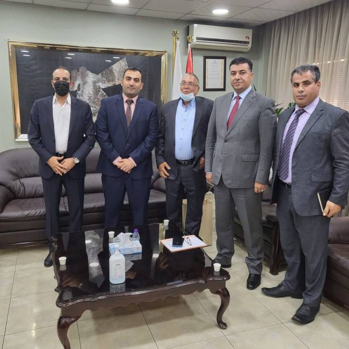 وزير الزراعة يستقبل شركة المهندس العربي