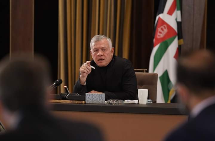 الملك يوجه الحكومة لمعالجة تحديات المياه في الأردن