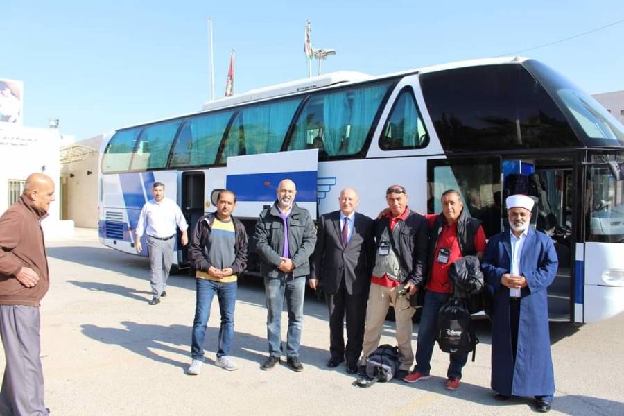 رحلة عائلية للمصابين العسكريين إلى العقبة والبتراء... صور