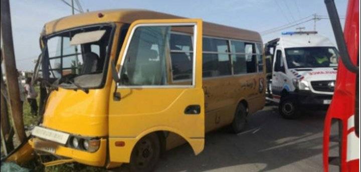 11 إصابة إثر حادث تصادم بين باص مدرسة ومركبة في منطقة البيادرر