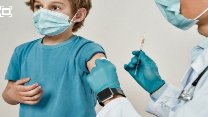مدراء مدارس يطلبون من الأهالي قبول أو رفض تطعيم أبنائهم (وثيقة)