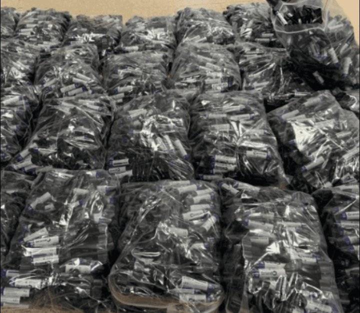 الجمارك تحبط محاولة تهريب (حشوات أسنان) في مركز جمرك المدورة