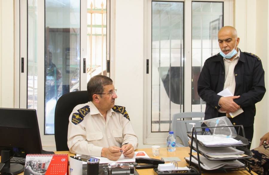 مدير عام الجمارك يطلع على مستوى الخدمات المقدمة  في جمرك غور نميرة