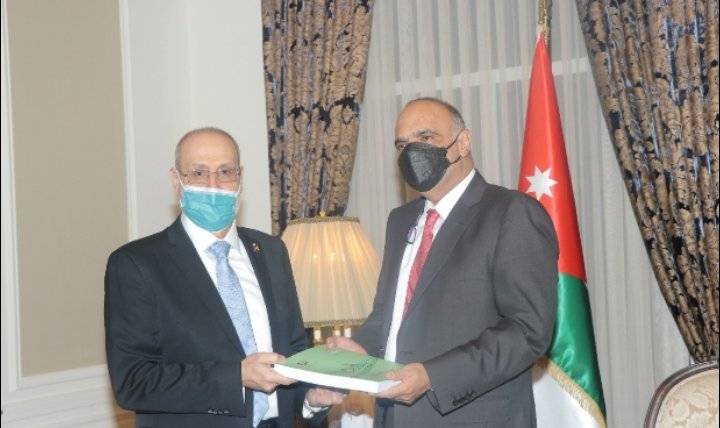 الخصاونة: سنصوب مخالفات تقرير المحاسبة