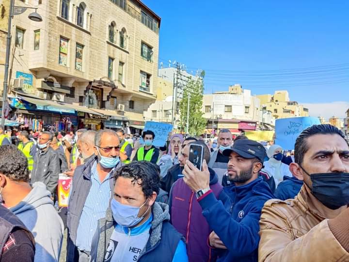 مسيرة من أمام الحسيني بعد صلاة الجمعة