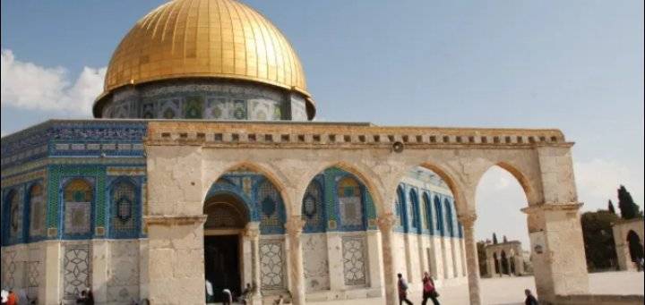 الخلايلة: رفع علاوة العاملين في المسجد الأقصى الى 400