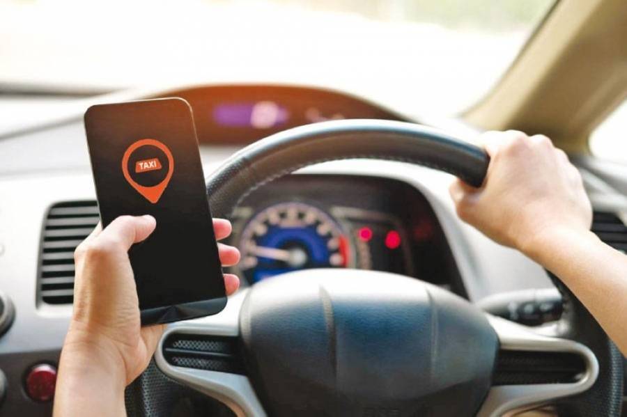 توجه لترخيص تطبيقات النقل الذكي المخالفة