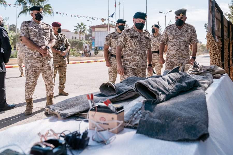 جلالة الملك يزور قيادة المنطقة العسكرية الشرقية... صور