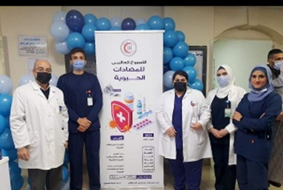  تمريض عمان الأهلية تشارك بمستشفى الاستقلال بفعالية حول المضادات الحيوية