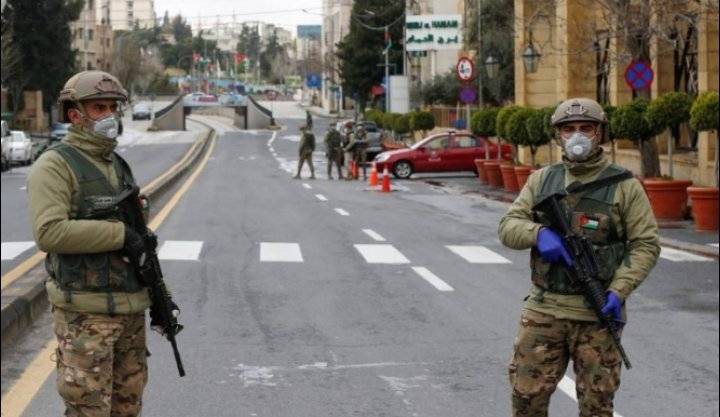 أوميكرون يضع الأردن بحالة تأهب.. وشبح الإغلاقات يطل برأسه