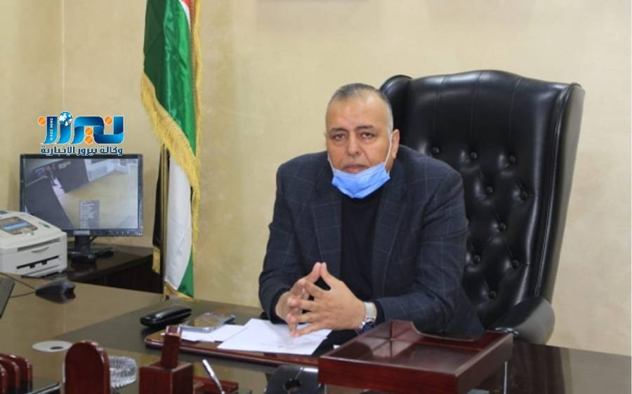 الجبور يحيل موظفاً إلى المدعي العام في بلدية الزرقاء...تفاصيل