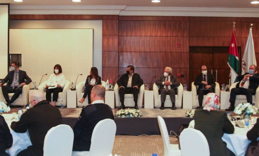 بالتعاون مع مركز التجارة الدولية الجمـــــارك تعقد ورشة عمل حول نظام إدارة المخاطر .