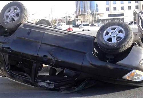 حادث جديد لسيارة عروسين وانقلابها في منطقة خلدا