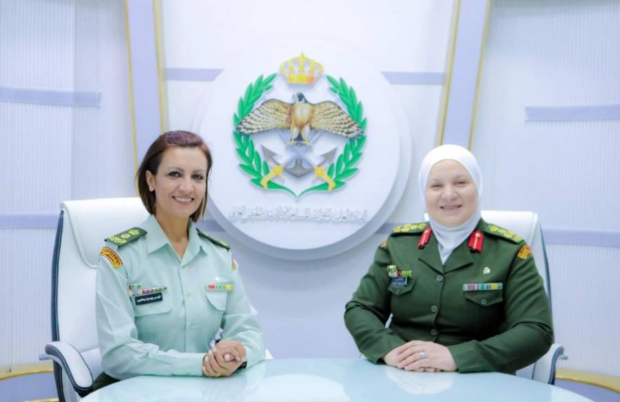 إذاعة القوات المسلحة تستضيف العميد الطبيب فاتن العوايشة