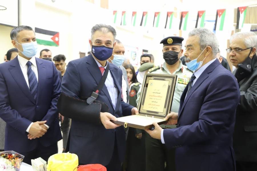 مذكرة تفاهم بين جامعة البلقاء التطبيقية وغرفة صناعة الزرقاء