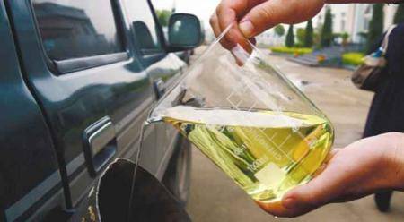 باحثة أردنية تفوز بمشروعها لاستخلاص الديزل الحيوي من زيوت الطهي