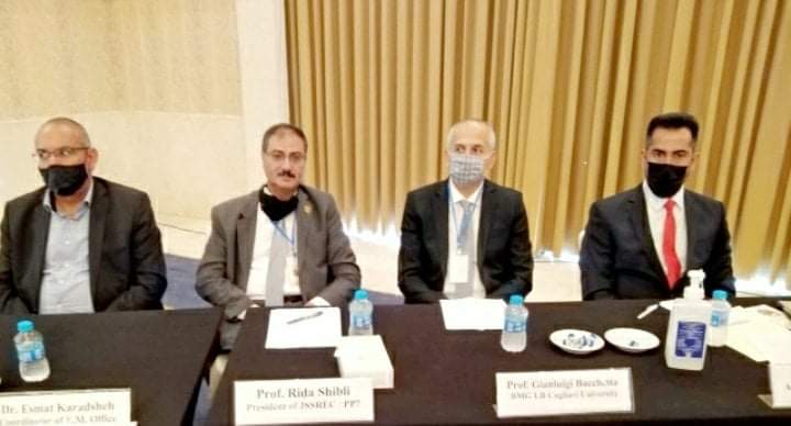 عمان الاهلية تشارك بمناقشات جمعية البحث العلمي حول استخدام تكنولوجيا النانو بمحاصيل العنب